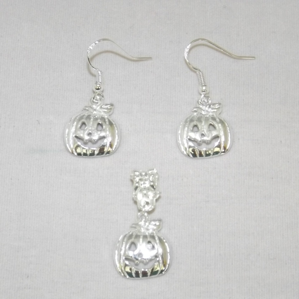 New Pumkin pendant/earrings silver  plated (#1918)